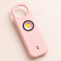 Allarme personale rosa, vista diagonale con anello e LED