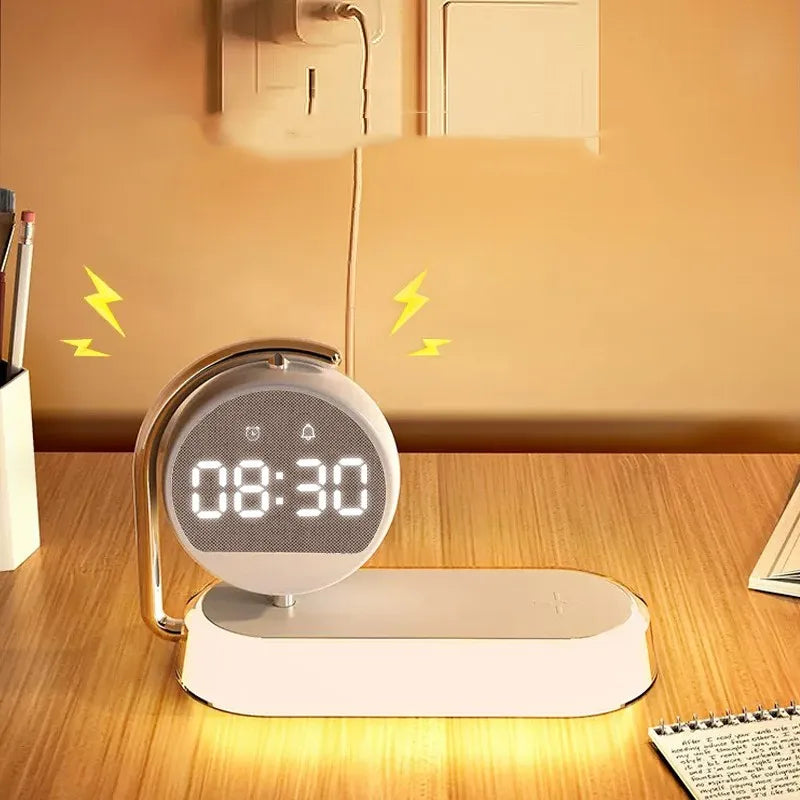 Lampada da Comodino 3-in-1 con Ricarica Wireless — Sveglia LED e Luce Soffusa