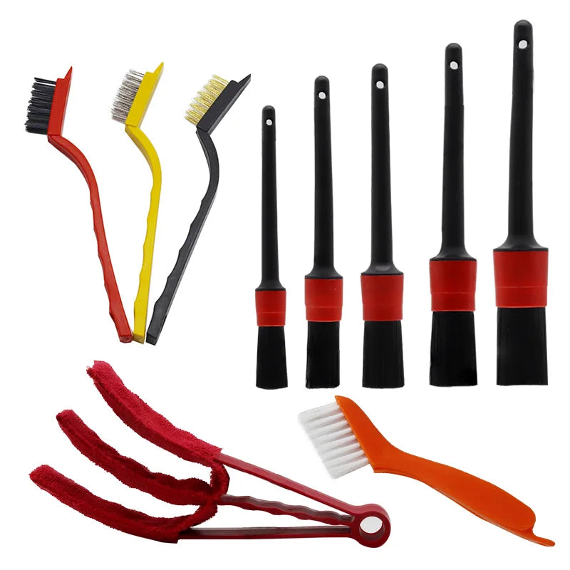 Kit spazzole per detailing interni auto - arrivano nelle bocchette e sulle cuciture