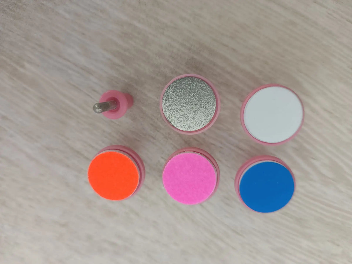 Limetta elettrica per unghie di neonato 6 in 1 - le unghie corte senza forbicine