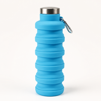 Borraccia pieghevole in silicone con tappo acciaio - vista laterale
